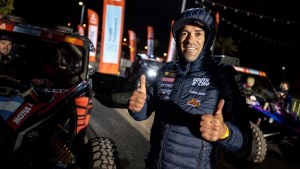 Zille avanza en su primera experiencia en el Dakar