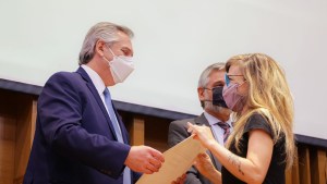 Fernández: es «un acto de sensatez» que la oposición «nos ayude» para el acuerdo con el FMI