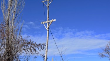 Regularizarán el servicio eléctrico en las tomas 2 y 10 de Febrero de Cipolletti 