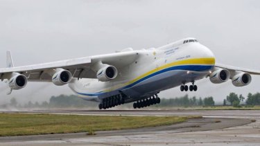 El avión de carga más grande del mundo fue destruido en Ucrania. Foto: Gentileza Twitter @DmytroKuleba
