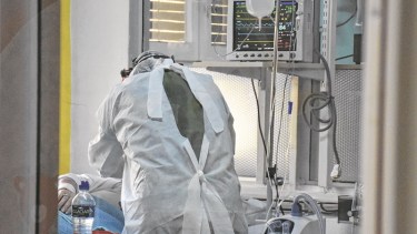 El sector de la Unidad de Vigilancia Intermedia (UVI) será refaccionado para dejar fijas cinco camas nuevas de cuidados críticos en el hospital López Lima. Foto: archivo

