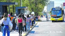 Imagen de Más de 40 personas exponen en la audiencia pública por el transporte en Neuquén