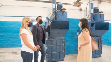 Soria y el Ministro Cabandié, visitaron las instalaciones de la Planta de Tratamientos I en Roca. Foto Gentileza.