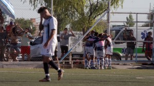 Chau al sueño de ascenso: La Amistad perdió de local y se quedó afuera del Regional Amateur