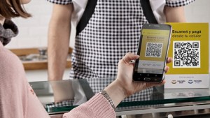 Los usuarios de billeteras virtuales en Argentina ya casi duplican a los que utilizan canales web
