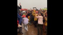 Imagen de Llueve en Corrientes y los bomberos festejan en medio de la lucha contra los incendios