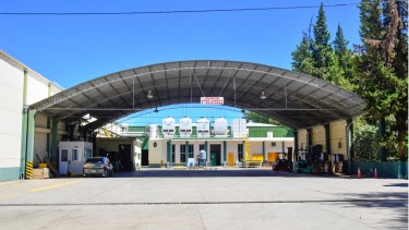 La Cámara de Comercio de Regina pidió que empaques, frigoríficos y aserraderos sean incluidos en la emergencia agropecuaria. (Foto Néstor Salas)