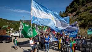 Militantes «K» y de la CTA Autónoma no llegaron al lago Escondido