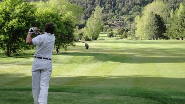 El golf, una de las atracciones del complejo barilochense.