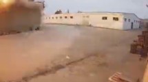 Imagen de El impactante video de la caída de un misil ruso y la destrucción que genera