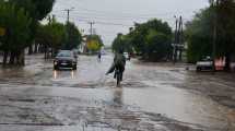 Imagen de Los merenderos y comedores no paran ante la lluvia y ayudan a las familias en Roca