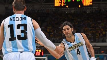 Dos exreferentes de la Selección salieron al cruce de la dirigencia del básquet nacional.