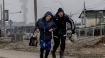 Imagen de Rusia sigue con los ataques a civiles en Ucrania y prepara una ofensiva en Kiev