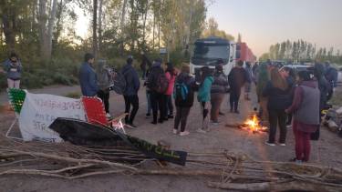 Al mediodía llegó la orden de desalojo a los cortes en San Patricio del Chañar. Foto: Facebook aten.chanar