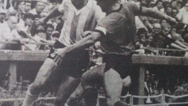 Se cumplen hoy 40 años del triunfo de Deportivo Roca ante Rácing, en cancha de Vélez. Fue por el Nacional del 82. Foto archivo