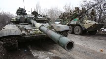 Imagen de Rusia anticipa más ataques a Kiev mientras avanza una columna de más de 60 kilómetros de artillería