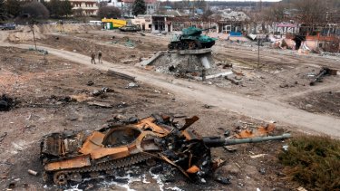 Así quedó el centro del pequeño pueblo de Trostyanets, luego de haber sido recuperada por las fuerzas ucranianas. (AP Photo/Efrem Lukatsky)