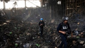 Ucrania denuncia más bombardeos y Rusia baja expectativas de un pronto fin a la guerra