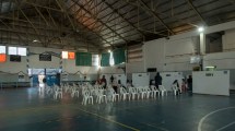 Imagen de Bajó la vacunación diaria y evalúan cerrar el gimnasio en Bariloche