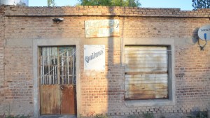 El viejo almacén de Roca que Modesto San Nicolás prestó para una película en los &#8217;80