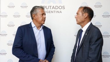 El encuentro entre Figueroa y Gutiérrez en Diputados.  Foto: Twitter Rolo_Figueroa