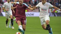 Imagen de El Sevilla, con el Huevo Acuña de titular, dio un gran paso hacia los cuartos de la Europa League