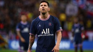Insólito: silbaron a Messi en Francia durante la goleada de PSG