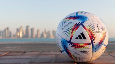 "Al Rilha" de Adidas será la pelota oficial en Qatar 2022. 