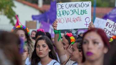 Este miércoles se conmemora el Día de la Mujer y se hará con una agenda de marchas, intervenciones artísticas y otros programas para la semana en las principales ciudades de Neuquén y Río Negro. Foto Archivo.
