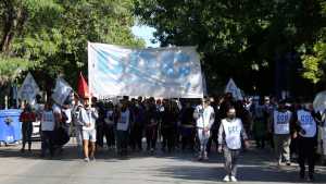 Protestaron con cortes de ruta en Río Negro contra el acuerdo con el FMI