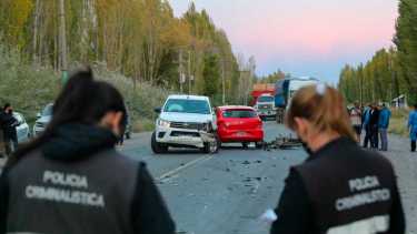 Dos jóvenes de 21 y 25 años perdieron la vida ayer tras un accidente. Foto: Juan Thomes
