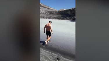 El volcán Copahue, una de las atracciones en Neuquén. Foto: Captura video