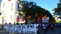 Imagen de En Roca marcharon en contra del acuerdo con el FMI