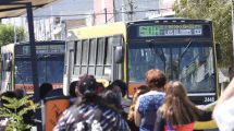Imagen de «Es crítica» la falta de gasoil y evalúan reducir frecuencias de colectivos en Neuquén