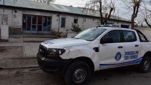 Iban en moto a los balazos y fueron detenidos en el norte de Roca