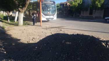 Godoy tendrá nuevas garitas de pasajeros en las paradas de colectivos. (Foto Néstor Salas)
