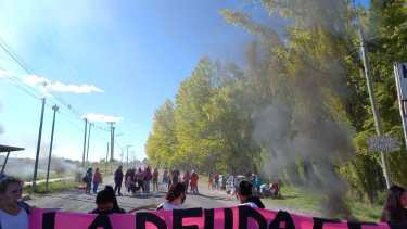 Cortaron la ruta 65 a la altura de Allen contra el acuerdo con el FMI