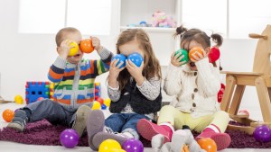 Las empresas con más de 100 trabajadores deberán ofrecer espacios de cuidado infantil