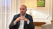 Imagen de El ministro Martín Guzmán sale hoy a colocar títulos por $360.000 millones