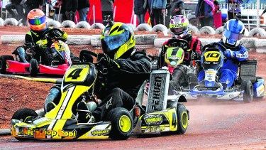 Por la amenaza de lluvia se postergó la última fecha del Karting con Caja en Fernández Oro. Gentileza.