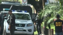 Imagen de Se entregó el hombre que tomó rehenes en una Defensoría y las víctimas fueron liberadas