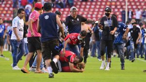 Leve sanción para Querétaro tras los violentos hechos en el partido con Atlas
