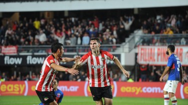 Mauro Boselli, el máximo artillero del torneo, marcó el segundo de Estudiantes ante Tigre. (Foto/Télam)