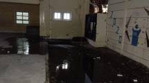 Imagen de Rompieron vidrios y tanques de agua en una escuela de Roca