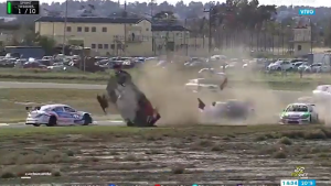 Tremendo accidente de Alzamendi en el sprint del Top Race Series en Viedma