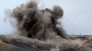 Impresionante: así fue la voladura de un cerro cerca de Comallo para la obra de la ruta 23