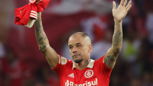 D’Alessandro se despidió del fútbol profesional a los 41 años con un gran gol