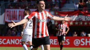Otro gol del Tuti Del Prete y tres de Boselli en la goleada de Estudiantes