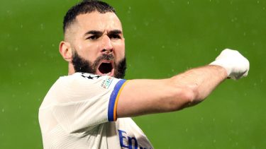 Karim siempre está. Benzema y otra noche de gloria en el Bernabeu para Real Madrid, semifinalista de la Champions. 