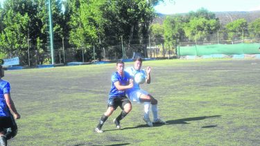 Deportivo Rincón, lider de la A, visitará a San Lorenzo.